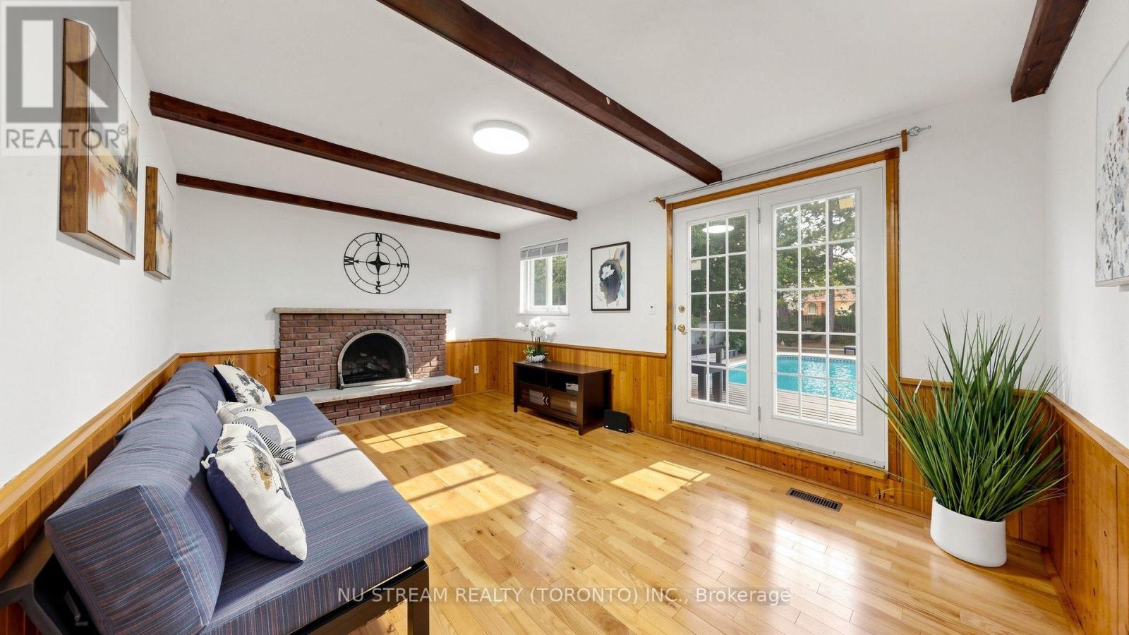 3163 IBBETSON CRESCENT - 10