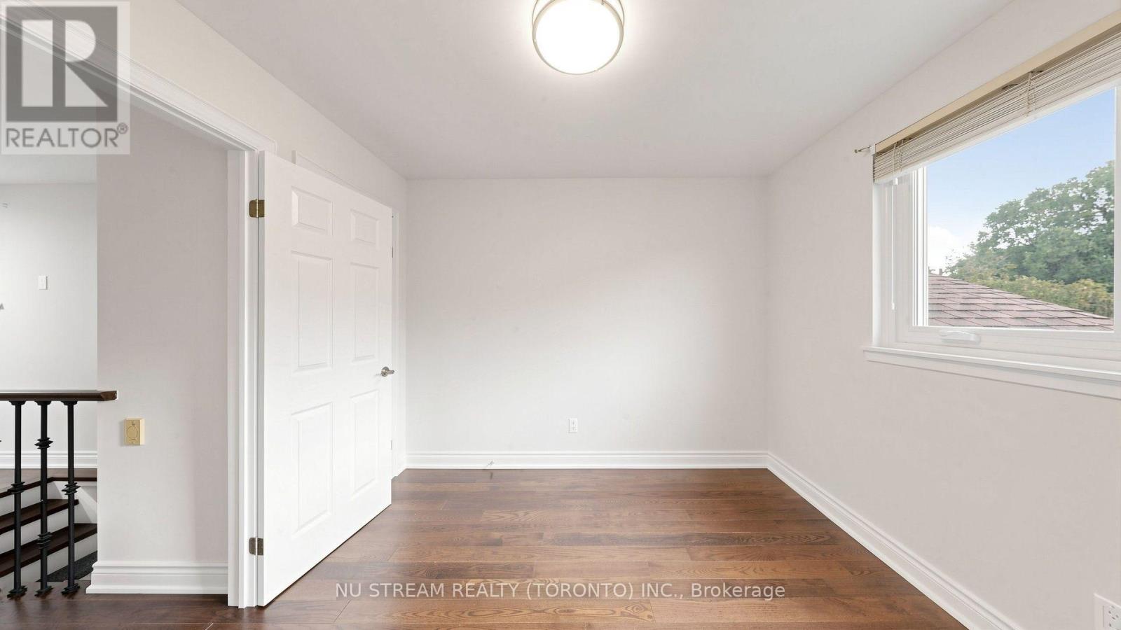 3163 IBBETSON CRESCENT - 25