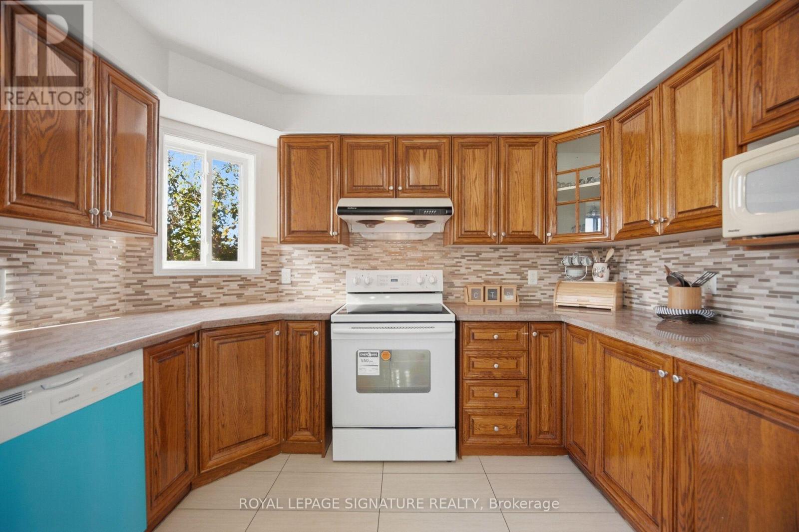306 COSSACK COURT - 13