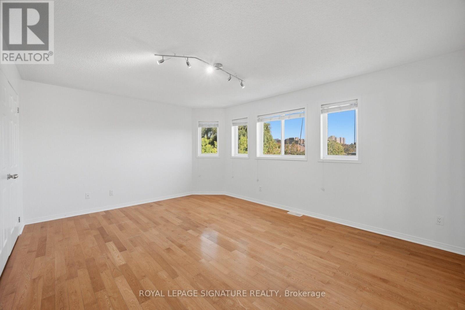 306 COSSACK COURT - 25