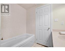 301 - 390 Upper Middle Road, Oakville, ON L6H0A5 Photo 26