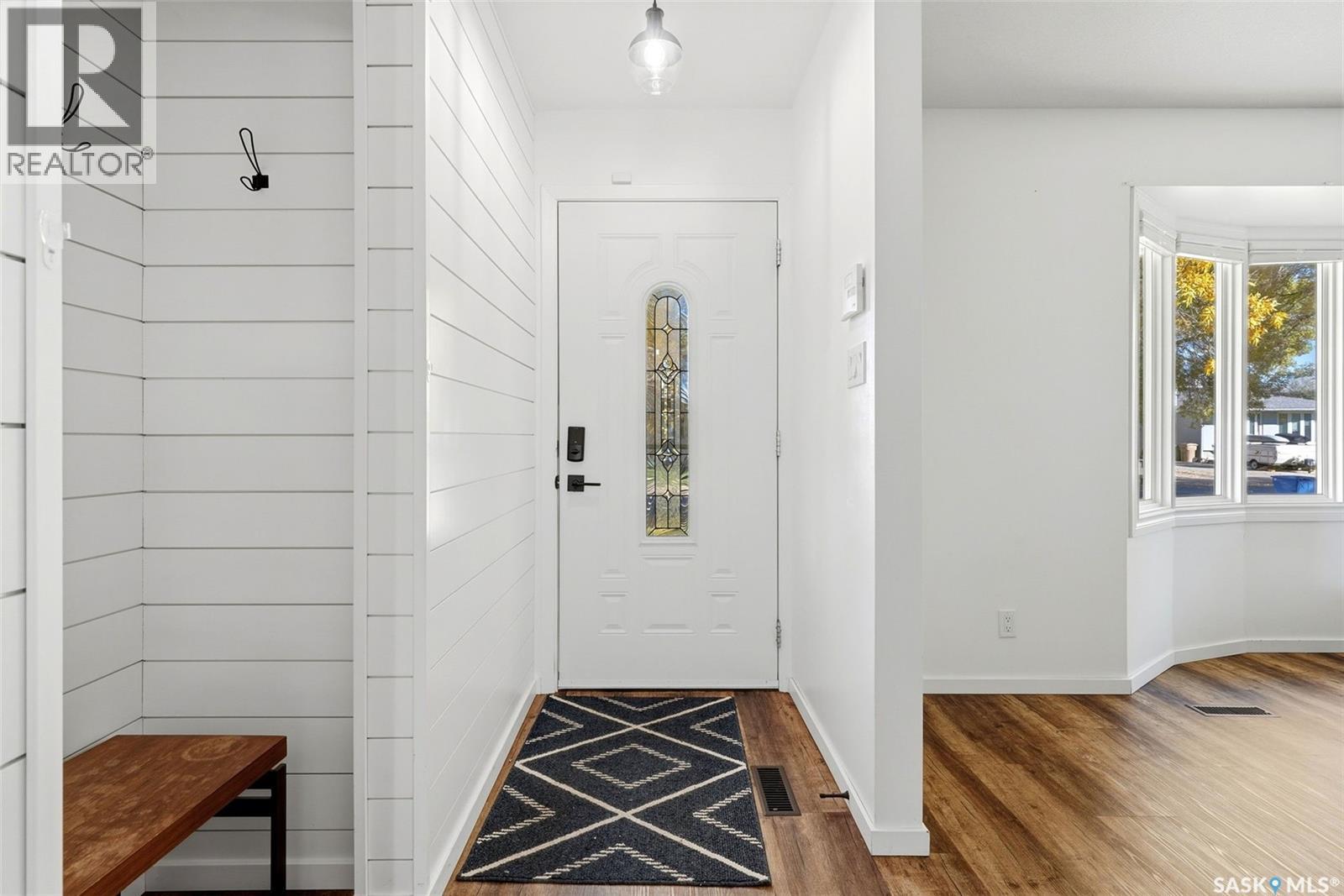 147 Rink AVENUE - 2