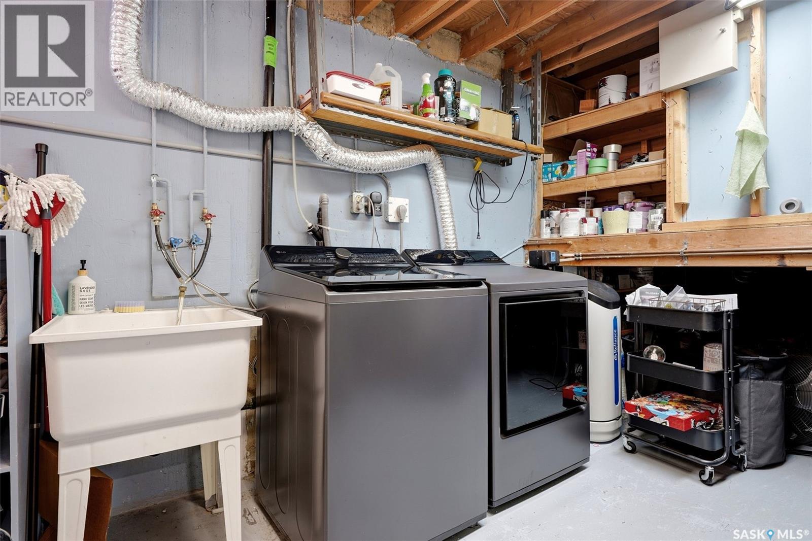 147 Rink AVENUE - Image 32
