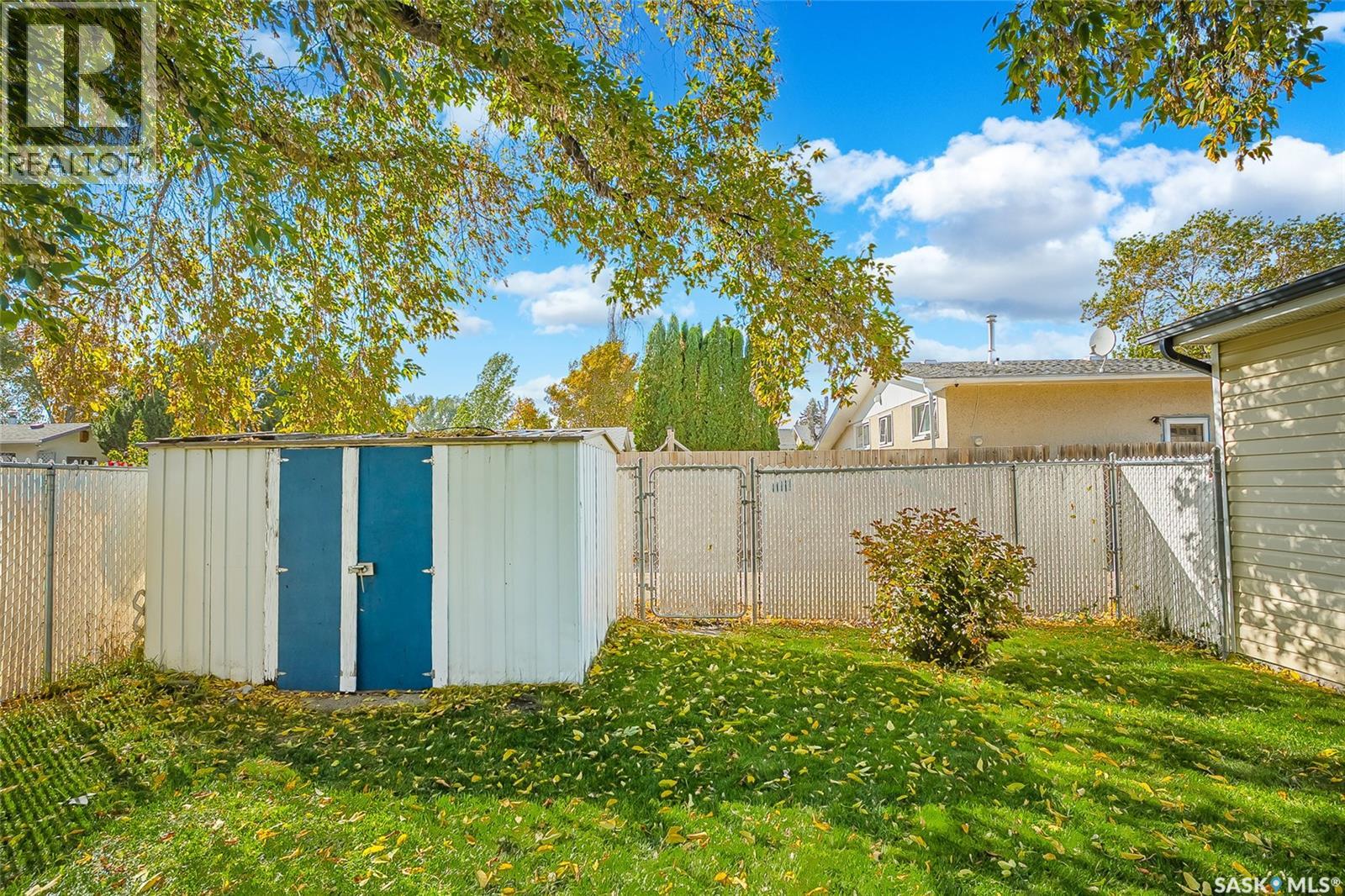 417 Waterloo CRESCENT, Saskatoon — photo 13