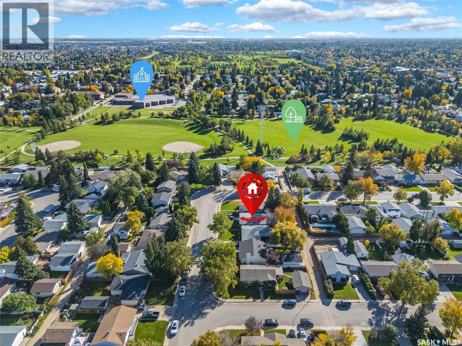 417 Waterloo CRESCENT, Saskatoon — photo 2