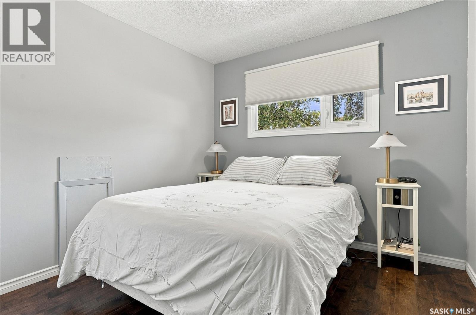 417 Waterloo CRESCENT - 31