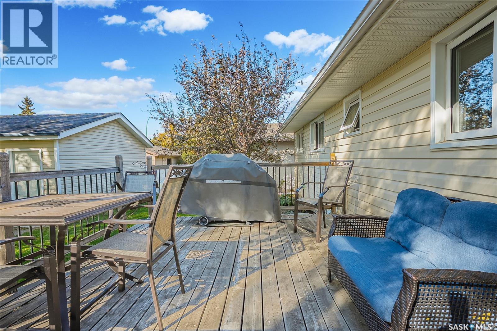 417 Waterloo CRESCENT, Saskatoon — photo 8
