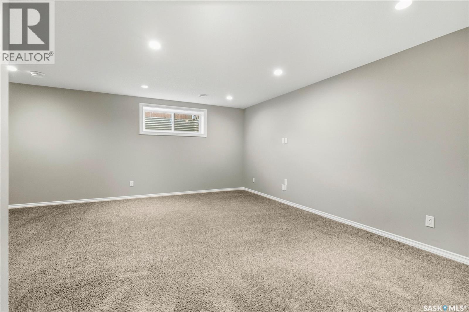 #251 4002 Sandhill CRESCENT - 26