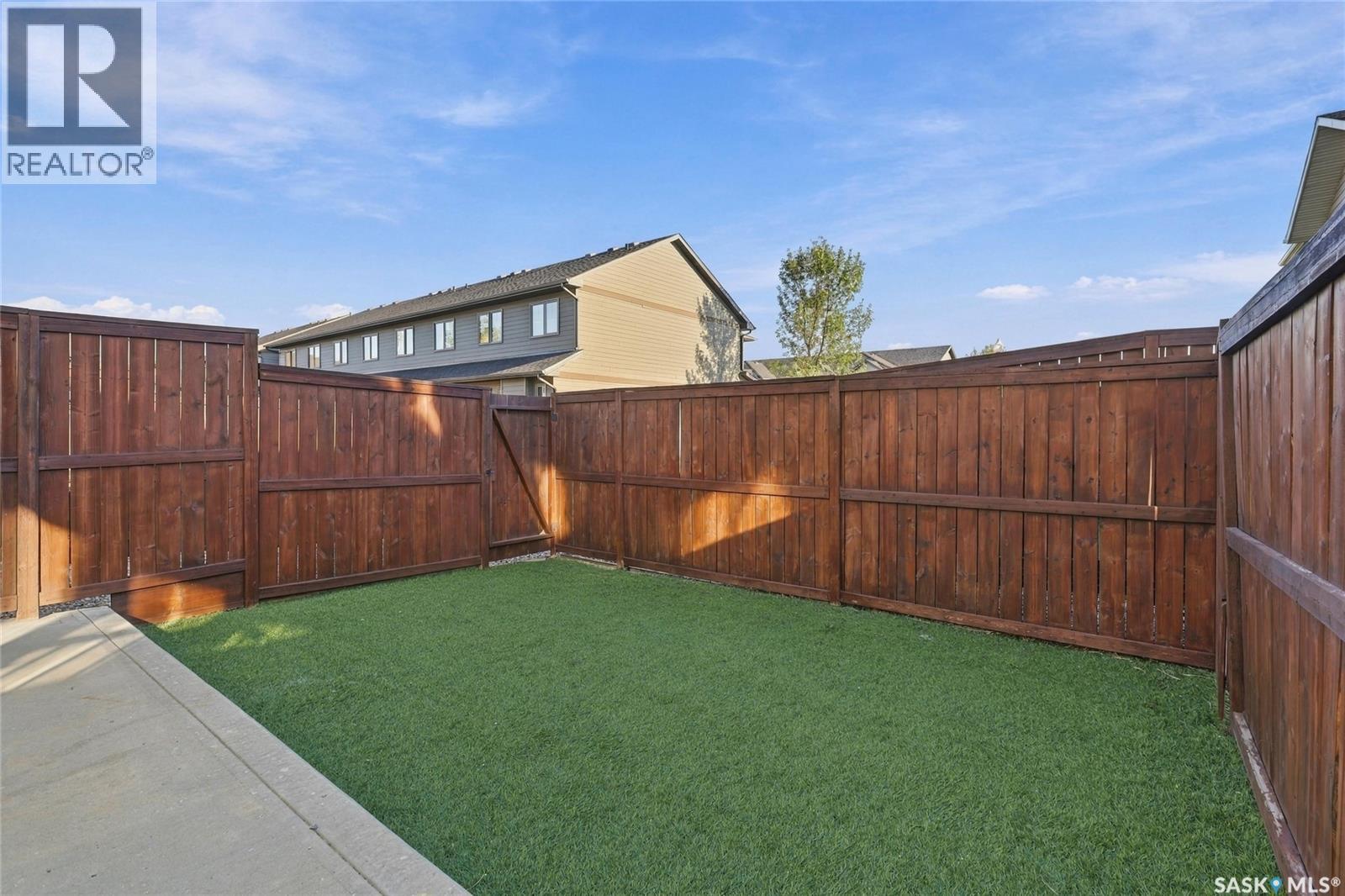 #251 4002 Sandhill CRESCENT - 3