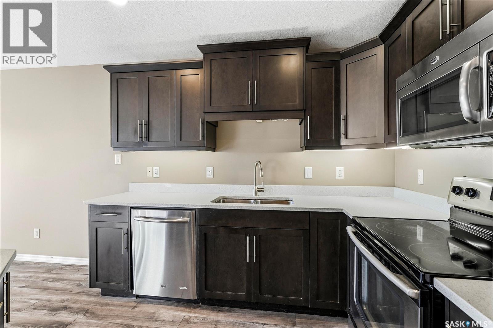 251 4002 Sandhill CRESCENT, Regina — photo 6