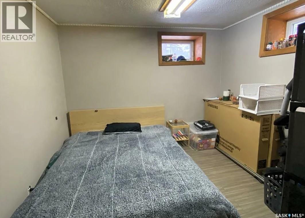 2716 McDonald STREET - 32