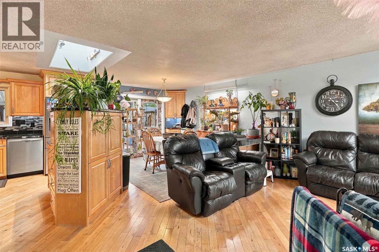 3515 ALLEN AVENUE, Regina — photo 4