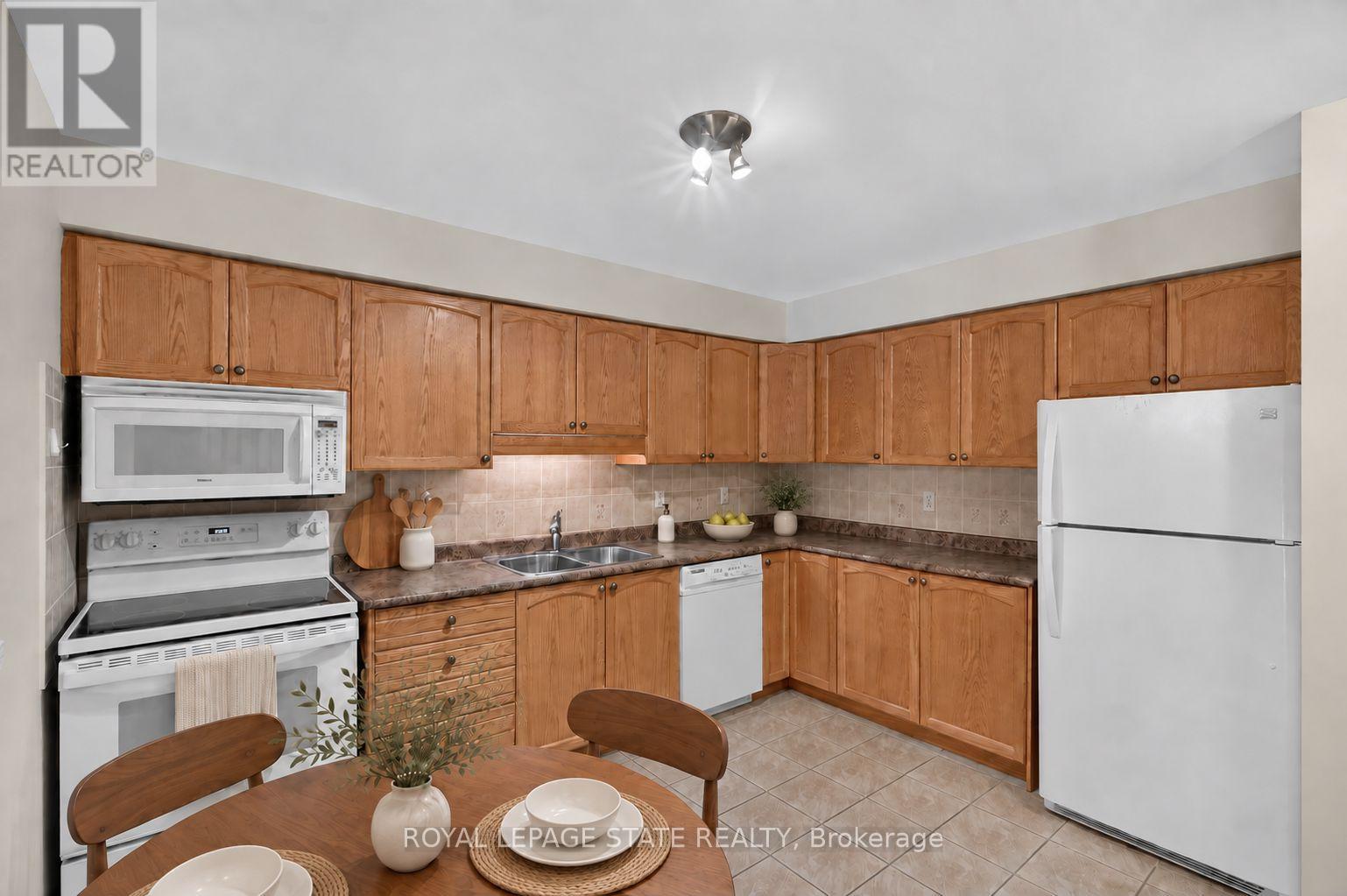 #65 566 SOUTHRIDGE DRIVE - Image 11