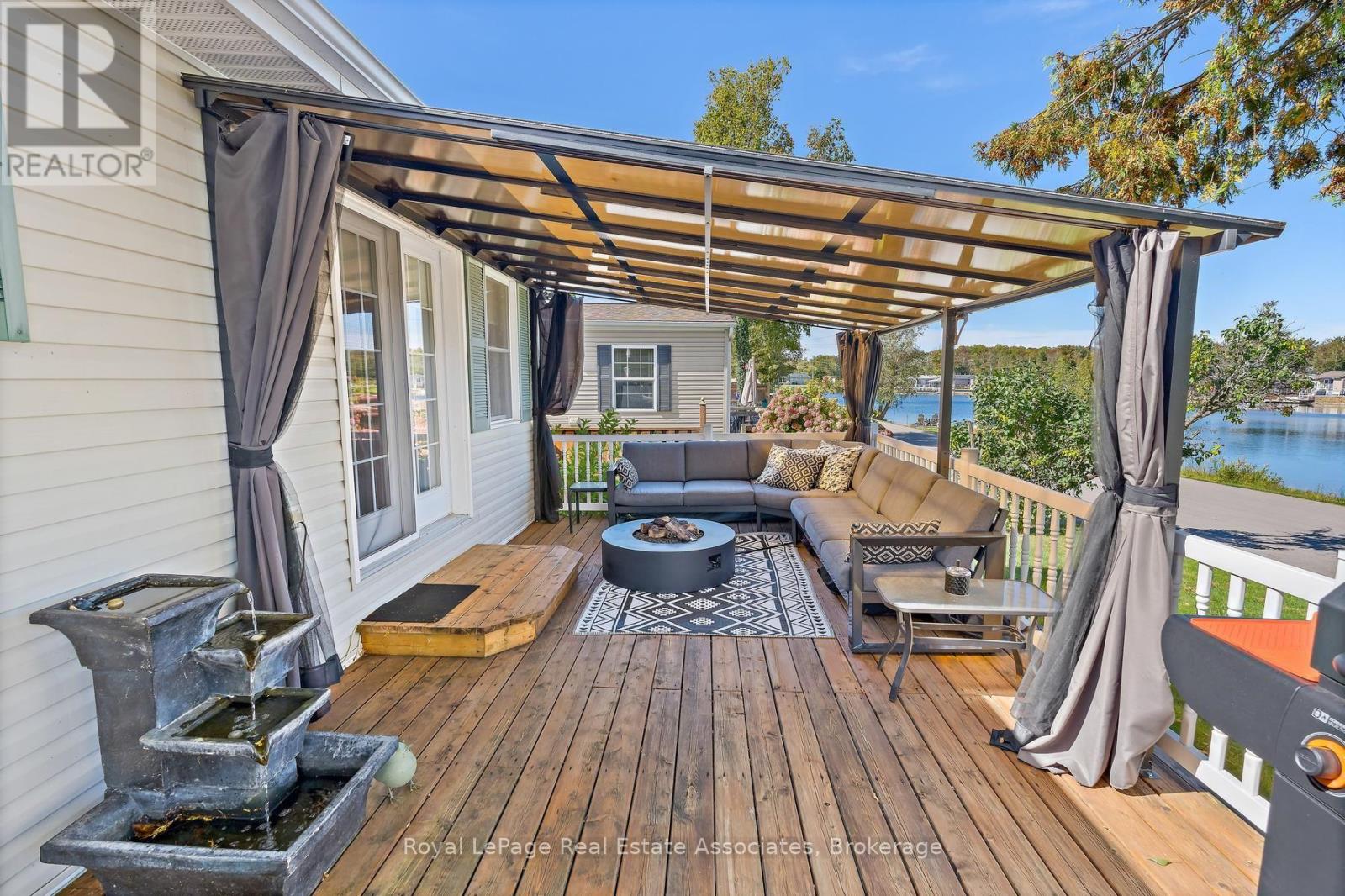 48 LAKESHORE DRIVE — photo 2
