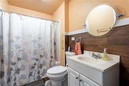 1343 Logan Avenue, Winnipeg, MB R3E1R5 Photo 12