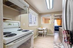 3pc Bathroom - 1343 Logan Avenue, Winnipeg, MB R3E1R5 Photo 6