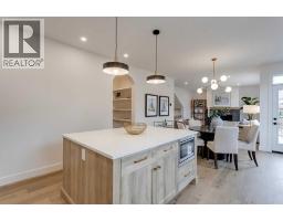 Bedroom - 46 Heritage Close, Cochrane, AB T4C3G8 Photo 10