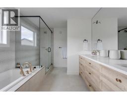 46 Heritage Close, Cochrane, AB T4C3G8 Photo 21
