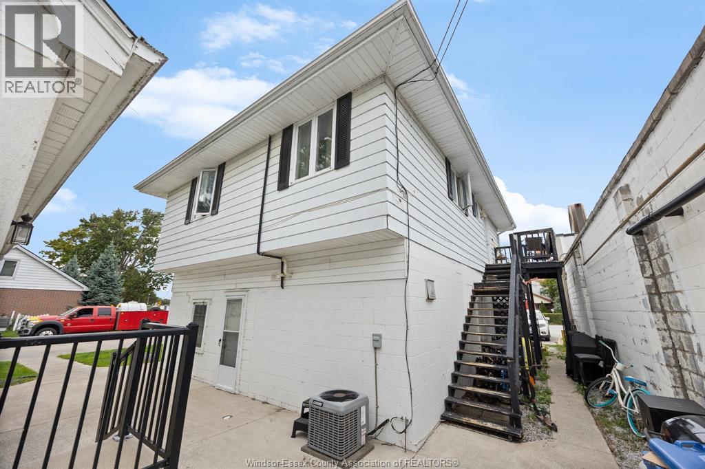 12205 Riverside Drive East — photo 33