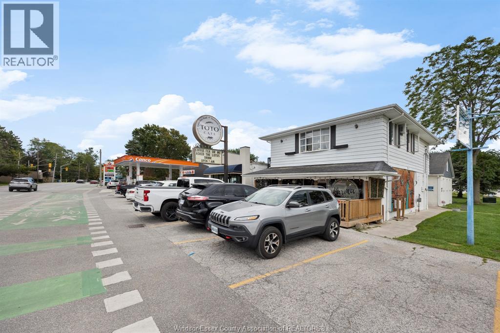 12205 Riverside Drive East — photo 35