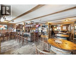 12205 Riverside Drive East, Tecumseh, ON N8N1A1 Photo 28