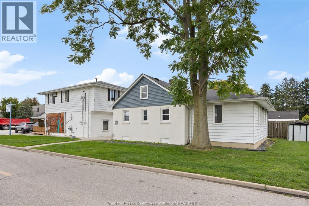 12205 Riverside Drive East — photo 34