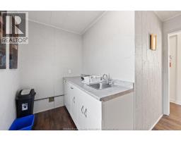 12205 Riverside Drive East, Tecumseh, ON N8N1A1 Photo 21