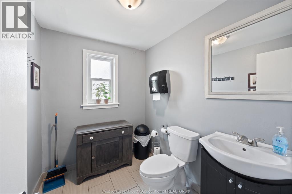 12205 Riverside Drive East — photo 17