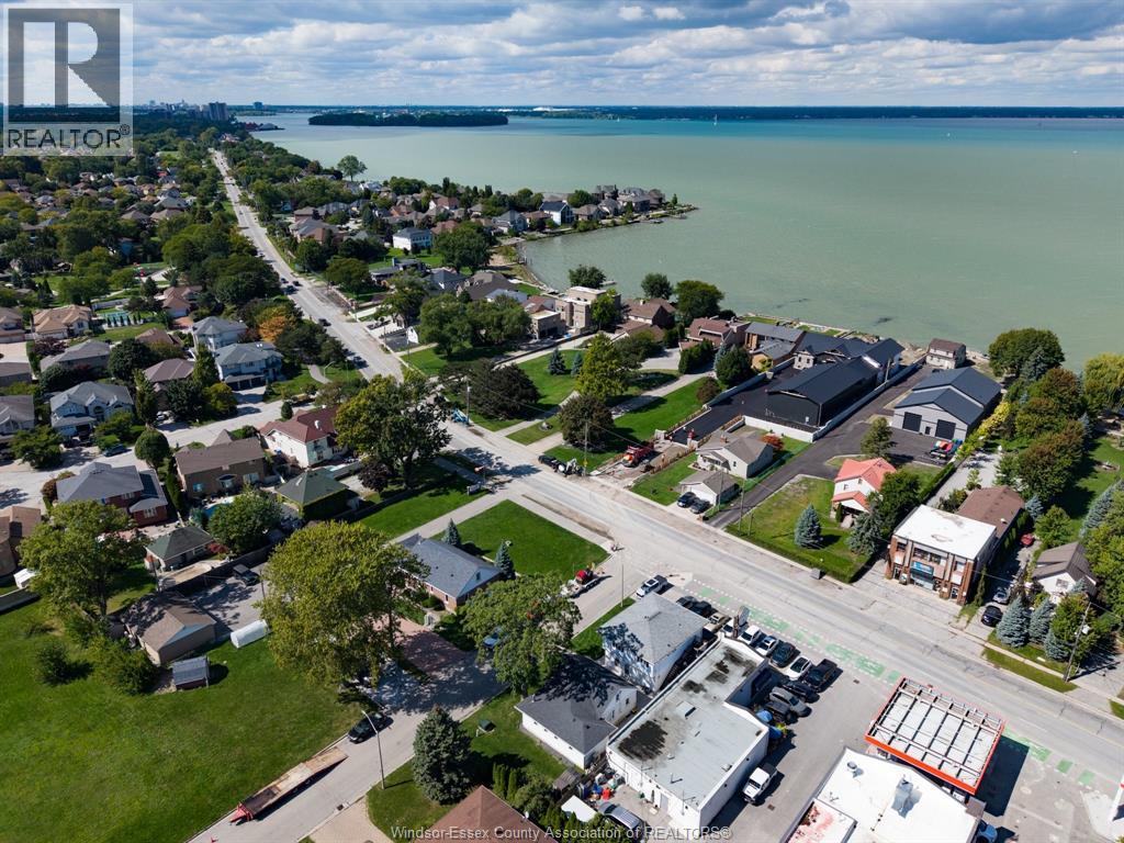 12205 Riverside Drive East — photo 37