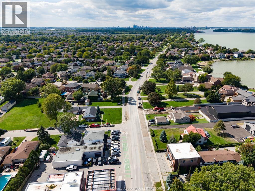 12205 Riverside Drive East — photo 38