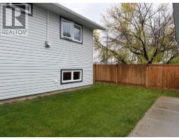 11104 92a Street, Grande Prairie, AB T8V3M3 Photo 28