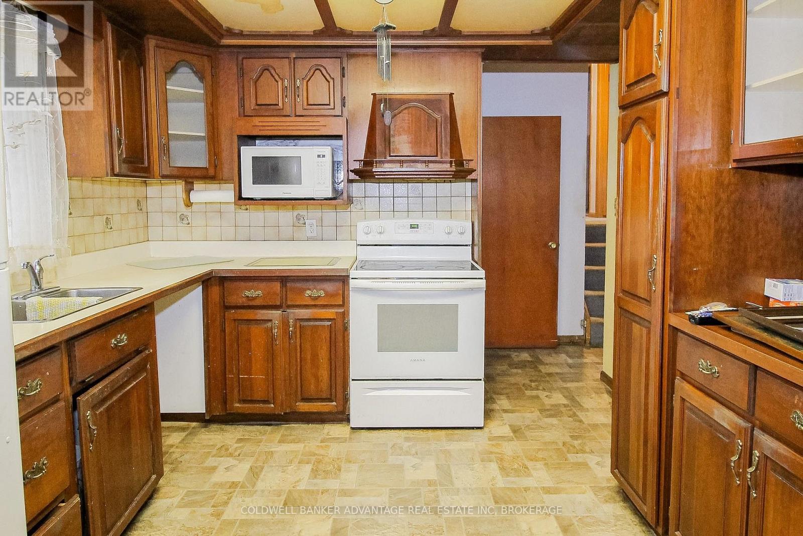 27 HUGHES AVENUE - 10