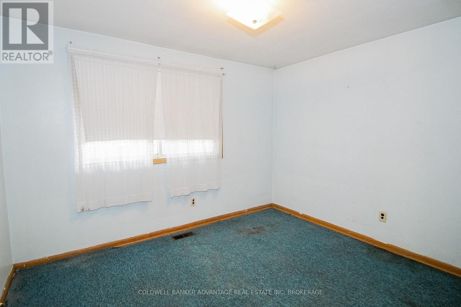 27 HUGHES AVENUE - 15