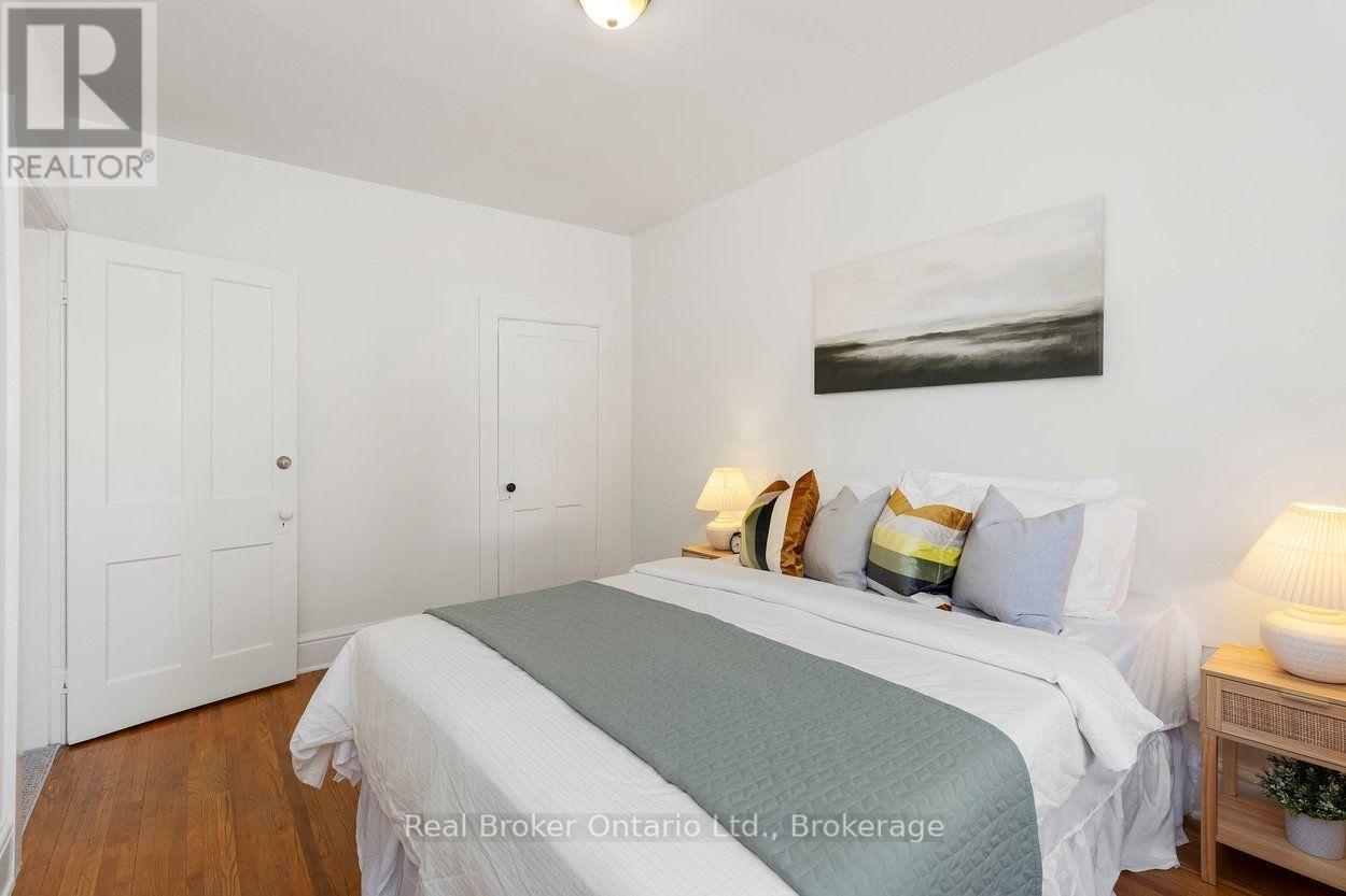 87 BOND STREET W - Image 26