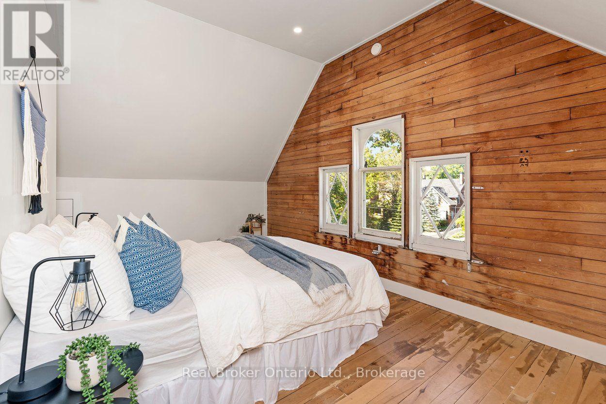 87 BOND STREET W - Image 38