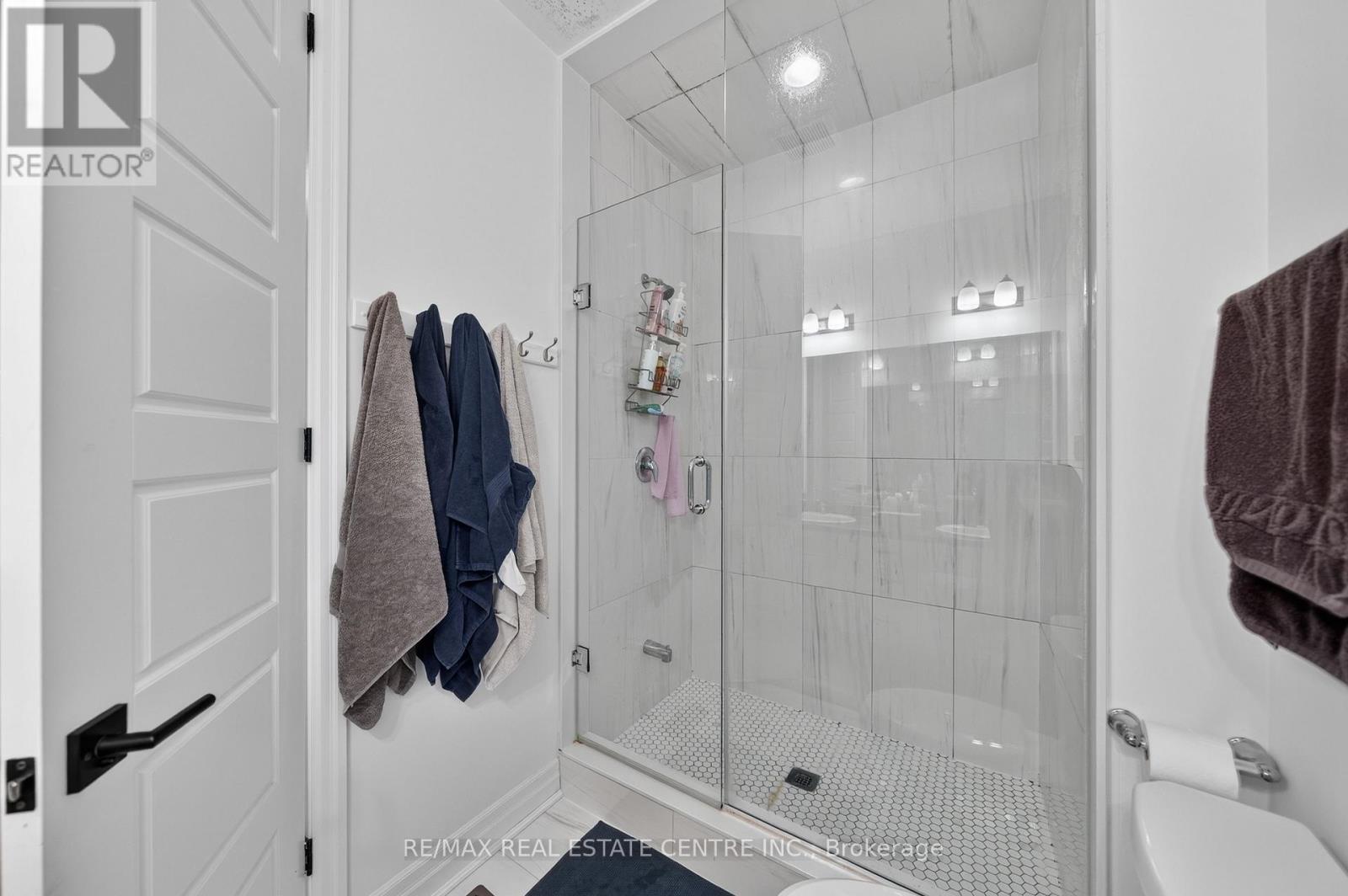 1404 Kovachik Boulevard, Milton, ON photo 31