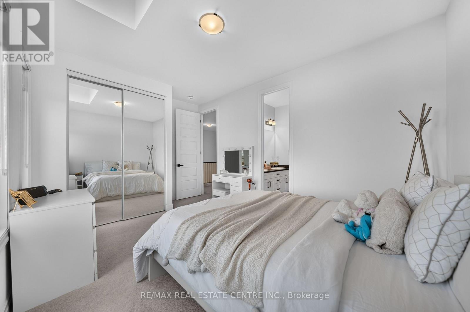 1404 Kovachik Boulevard, Milton, ON photo 29