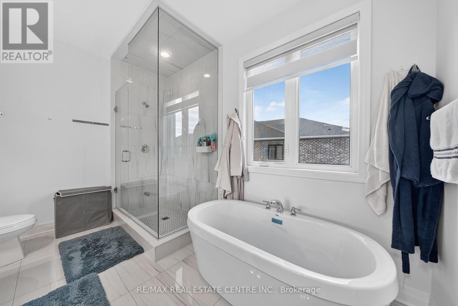 1404 KOVACHIK BOULEVARD - 25