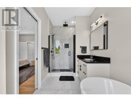 5 Marina Avenue, Toronto, ON M8W1J8 Photo 16