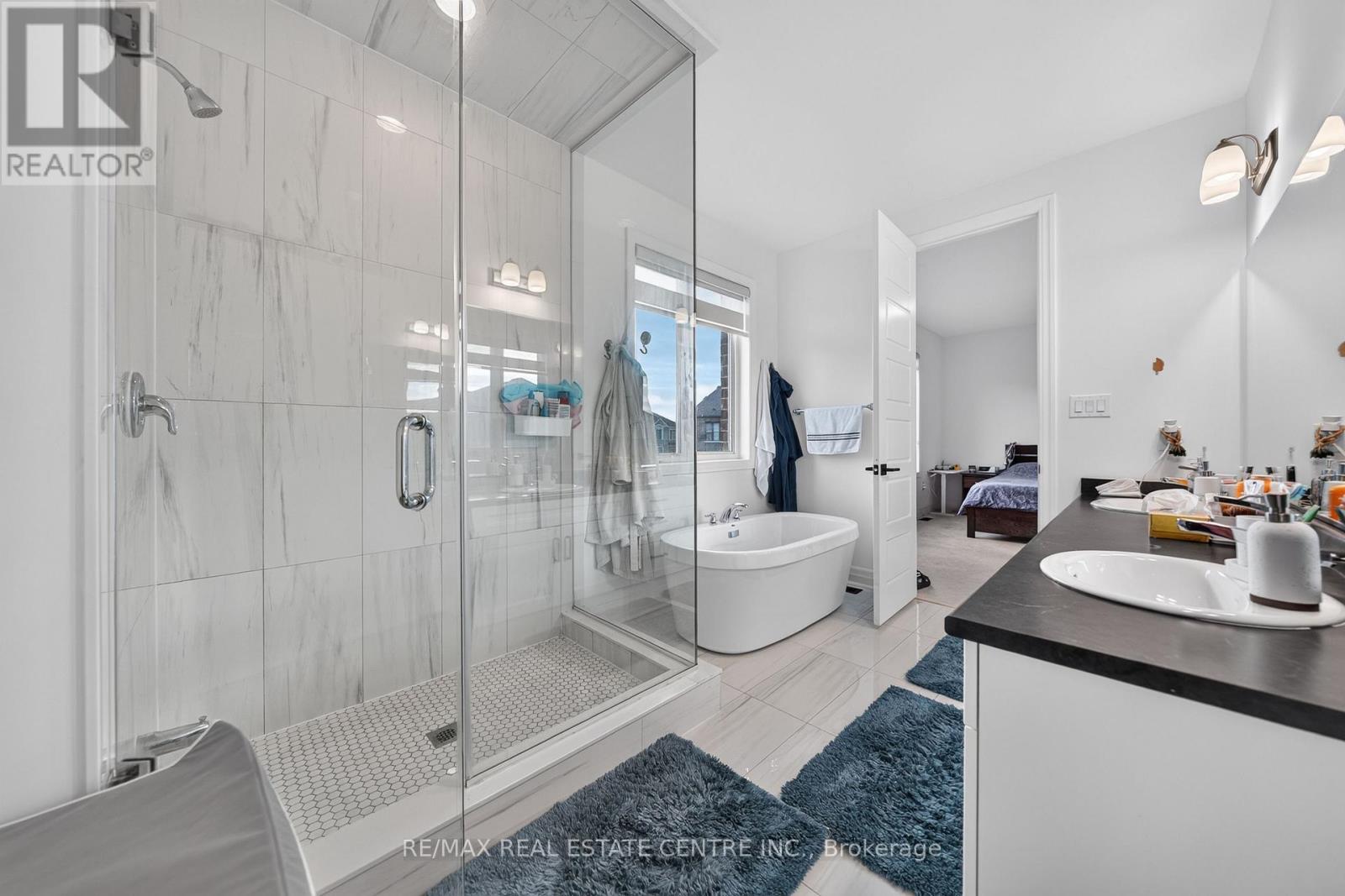 1404 KOVACHIK BOULEVARD - 26