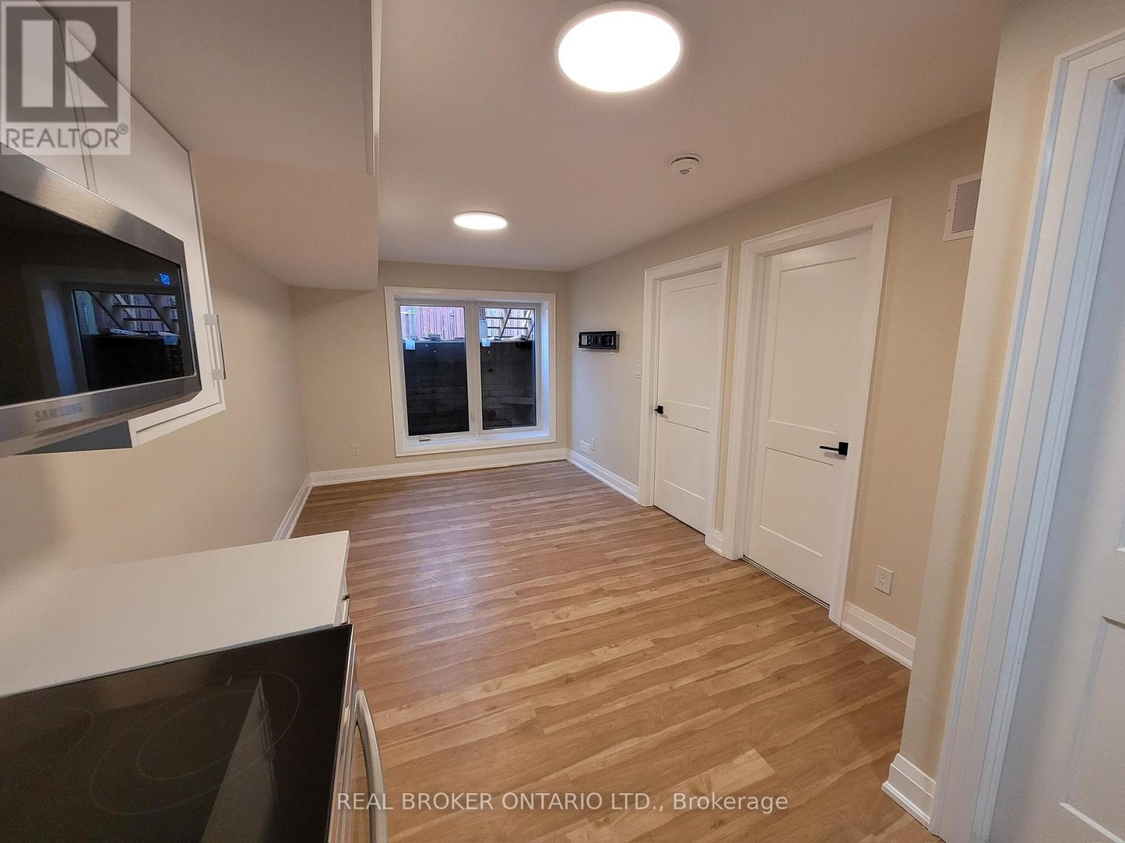 5 MARINA AVENUE - 38