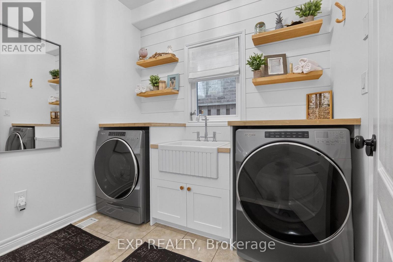 6464 DESANKA AVENUE - Image 21