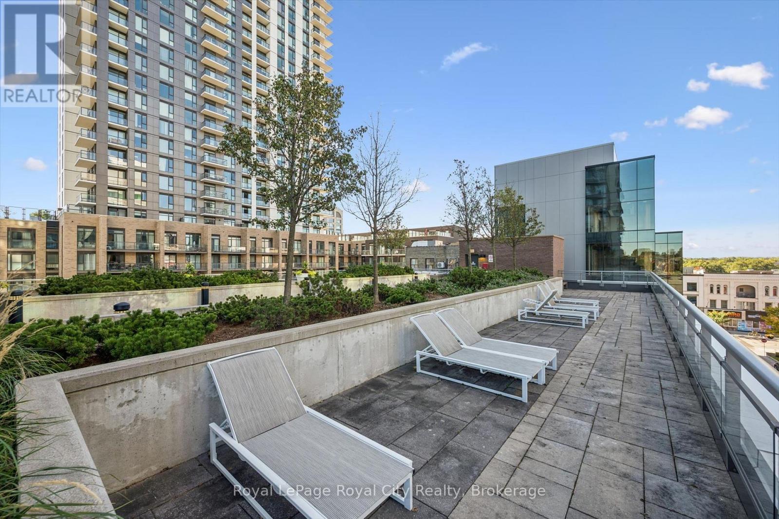 #1204 85 DUKE STREET W - 45