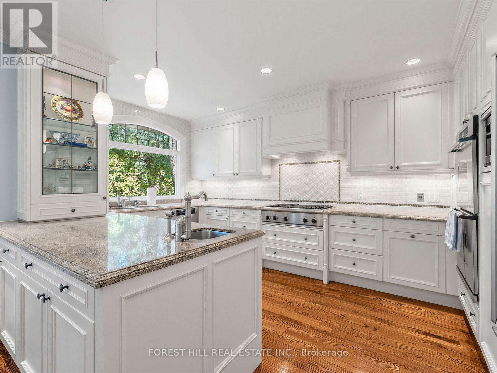 9 ORMSBY CRESCENT - 14