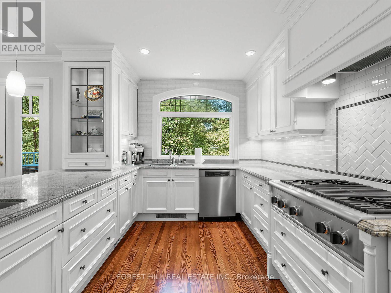 9 ORMSBY CRESCENT - 15