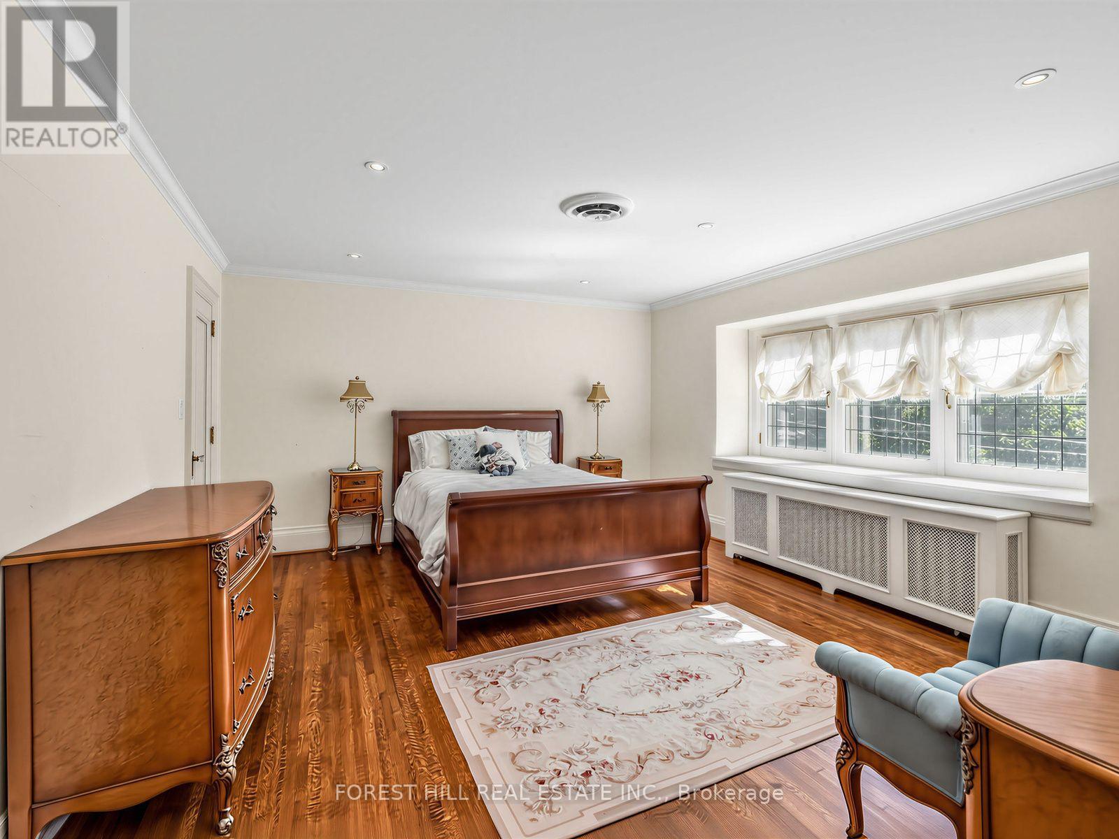 9 ORMSBY CRESCENT - 24