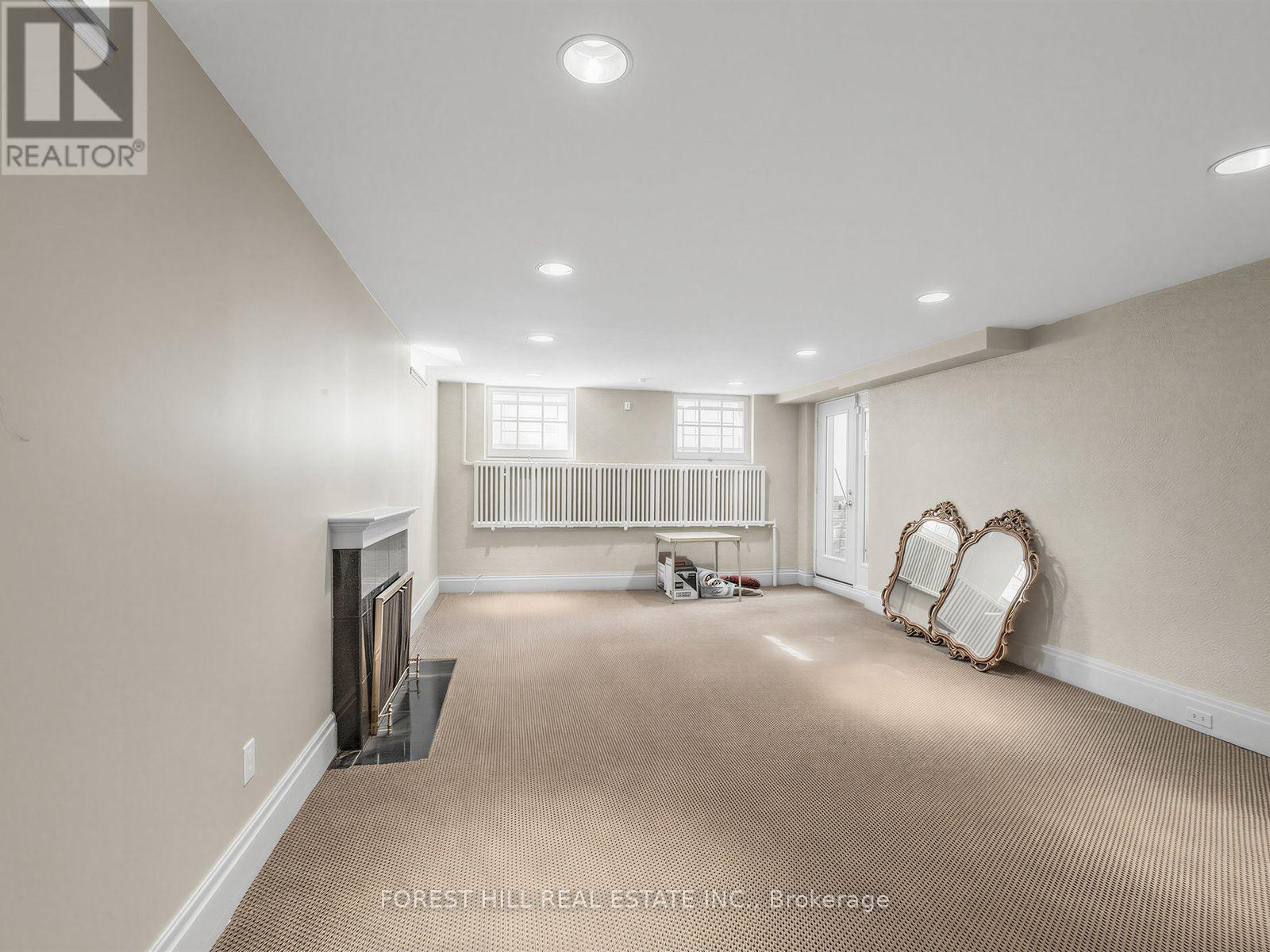 9 ORMSBY CRESCENT - 33