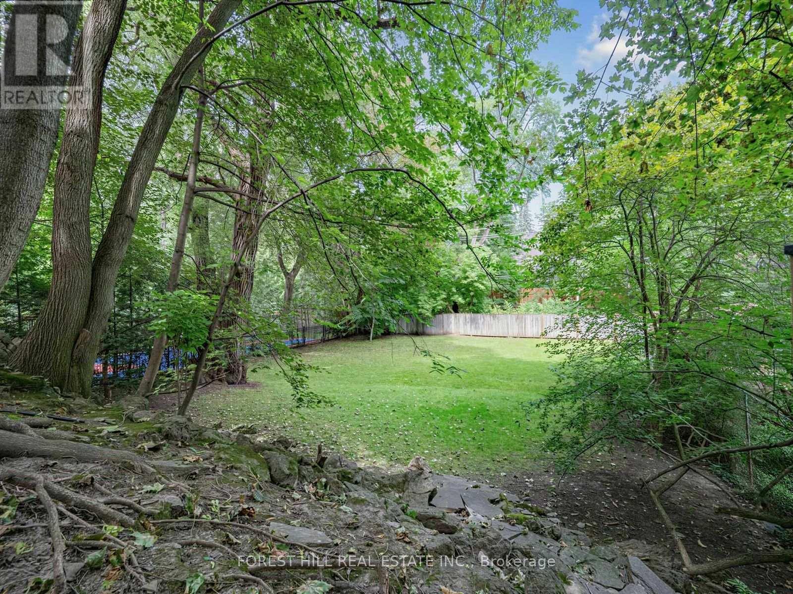 9 ORMSBY CRESCENT - 37