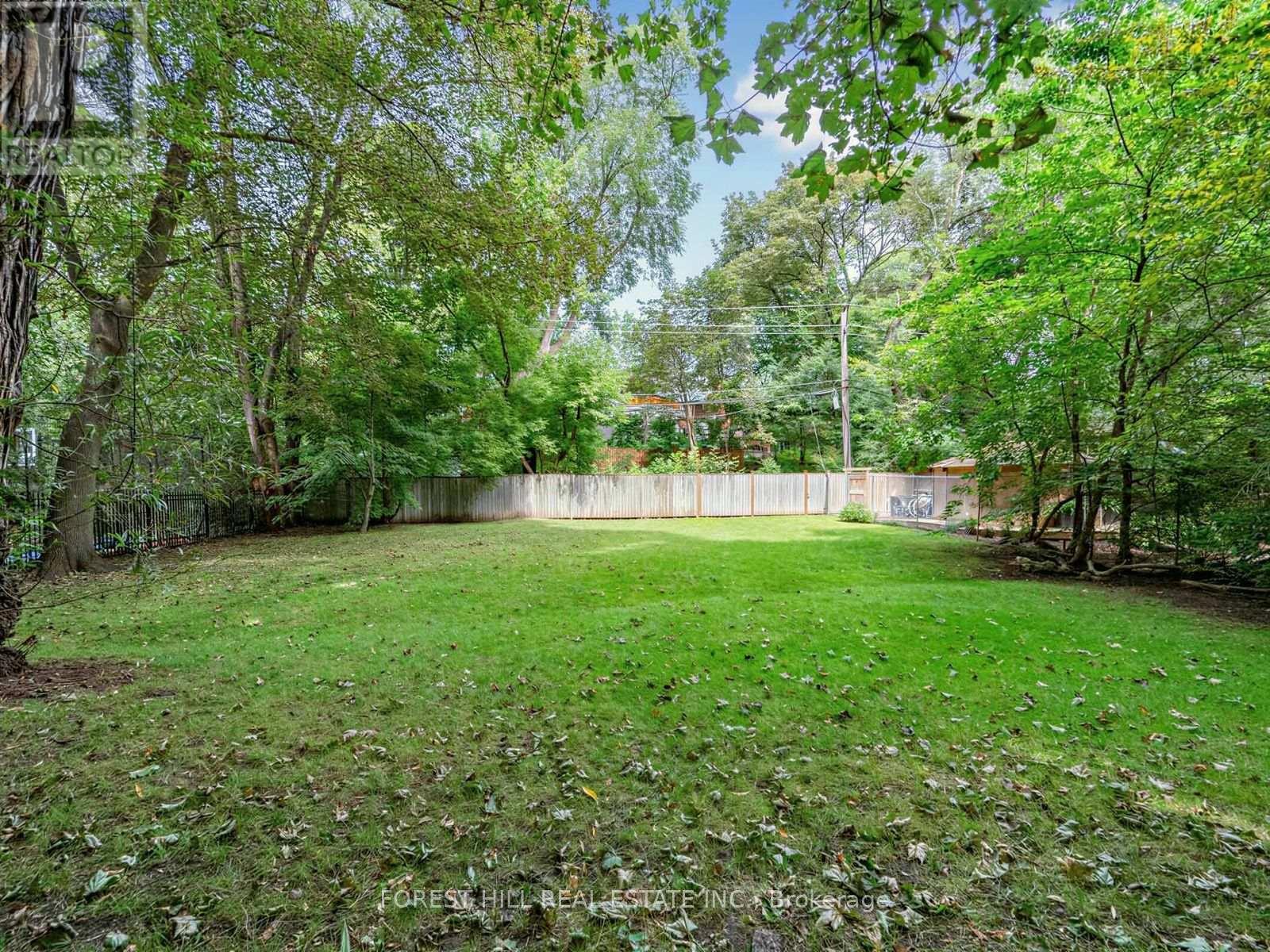 9 ORMSBY CRESCENT - 38