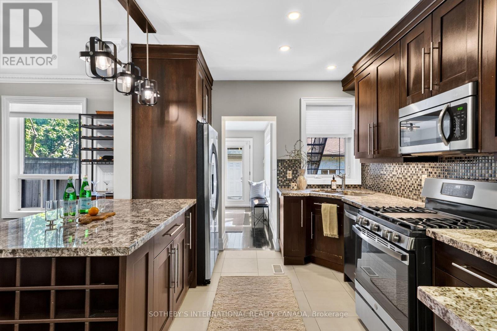 33 BEATRICE STREET - 7